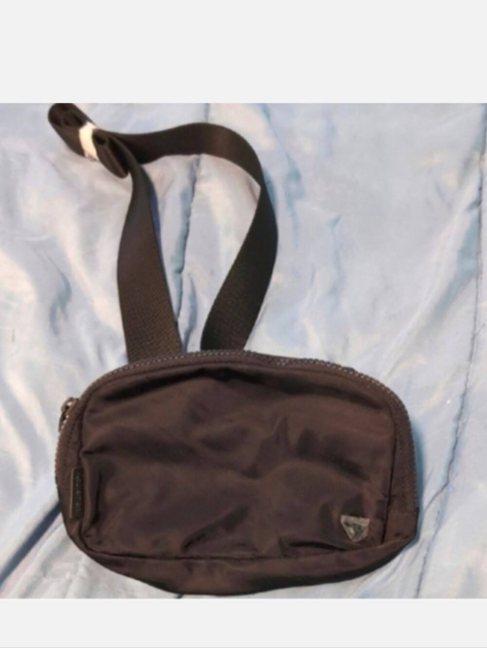 NWOT Lululemon Unisex Black Crossbody Bag/Pouch